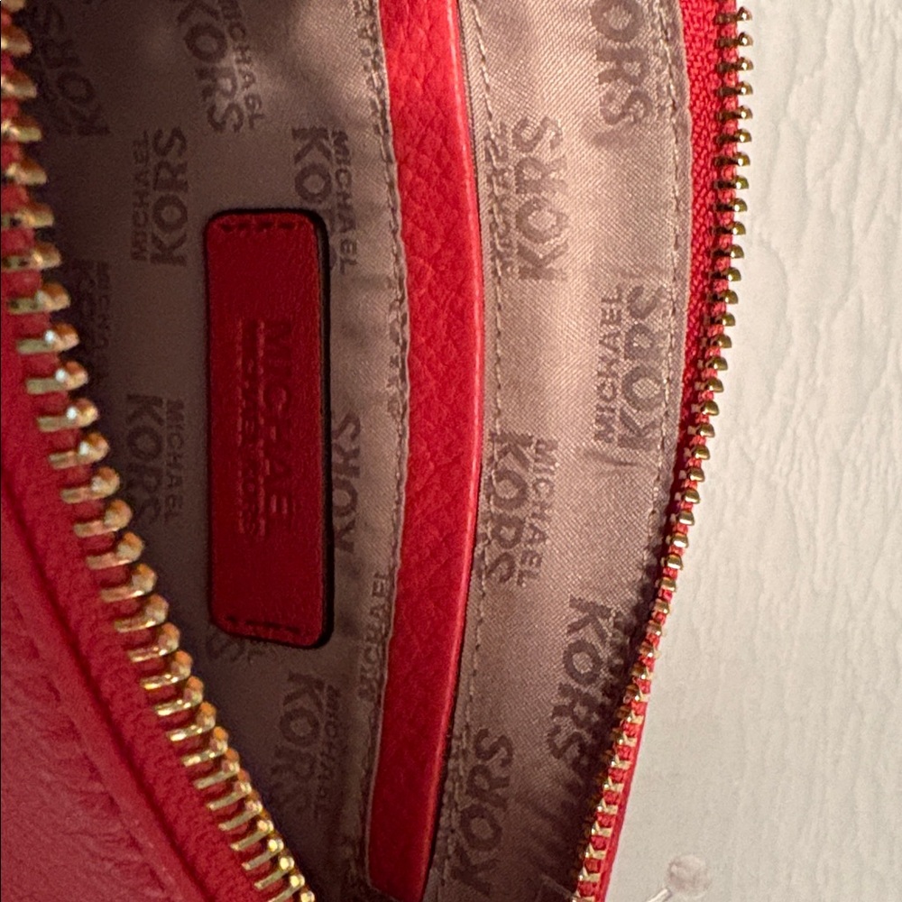 Genuine Michael Kors pink cosmetic bag with gold zipper and branding. - Picture 3 of 5